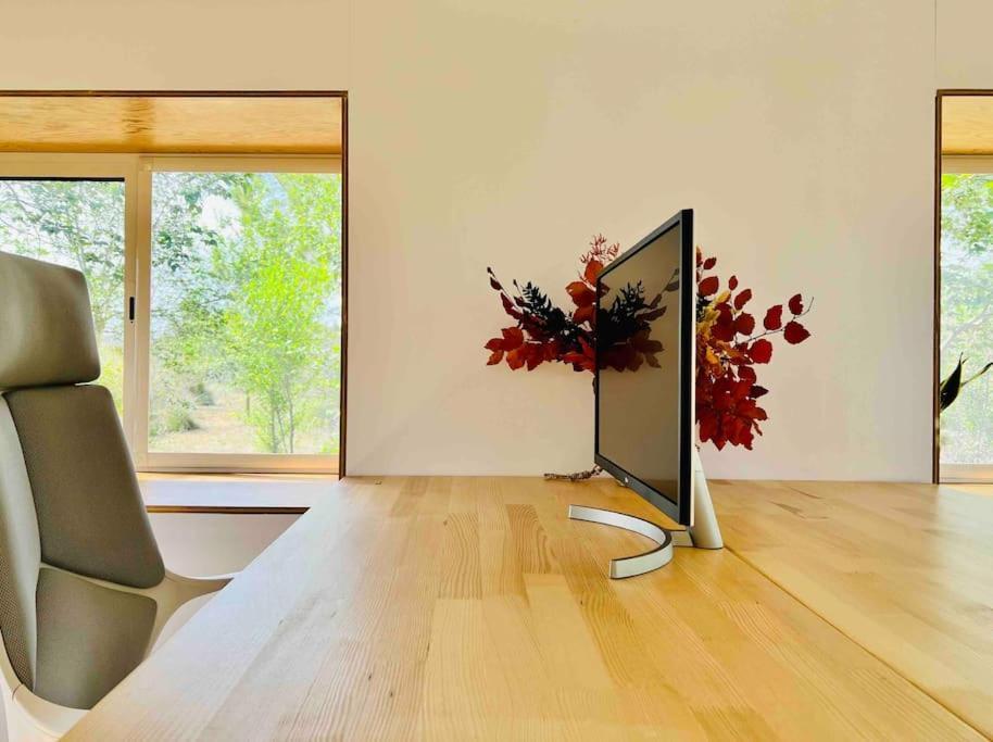 Eco Tiny Home & Office For Digital Nomads Vallmoll Экстерьер фото